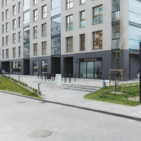 Zajezdnia Wrzeszcz With Balcony By Renters Apartment *